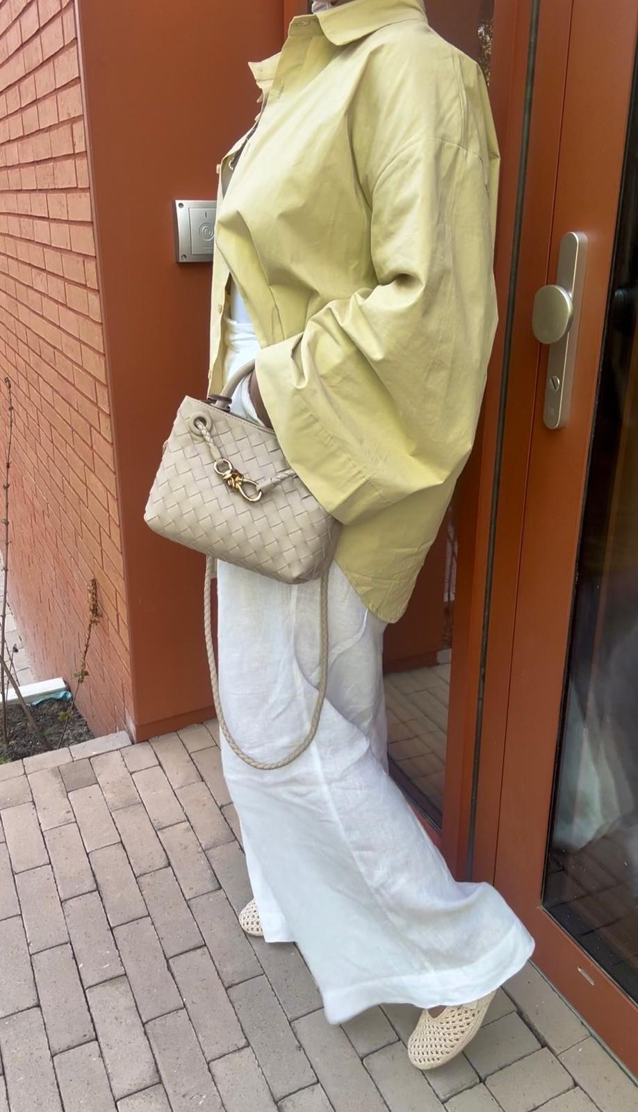 SMALL ANDIAMO BAG BEIGE